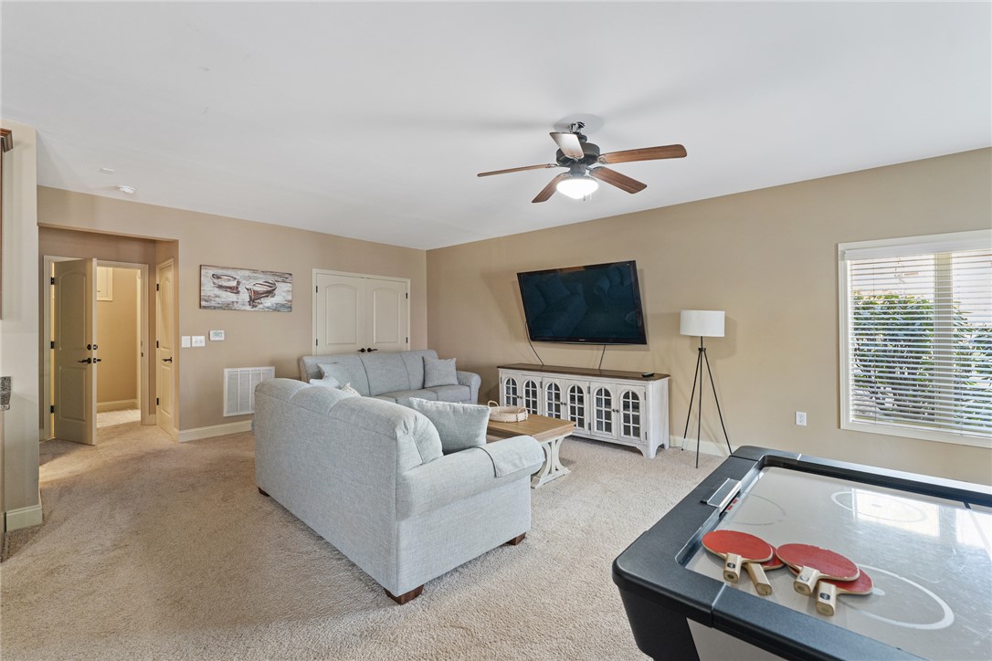 404 Sunset Point Drive