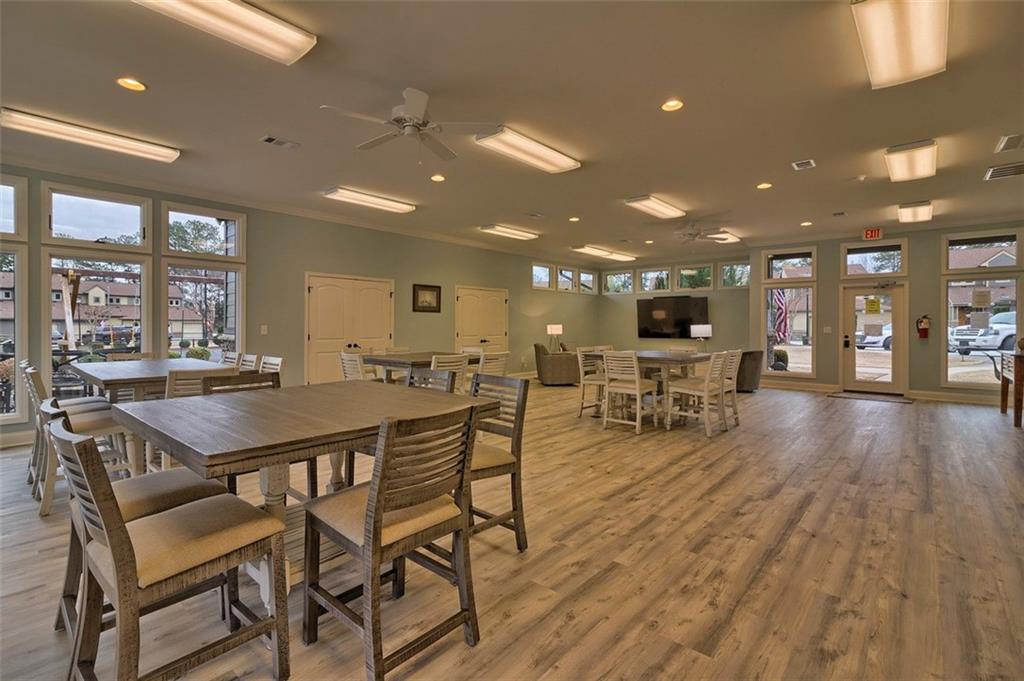 404 Sunset Point Drive