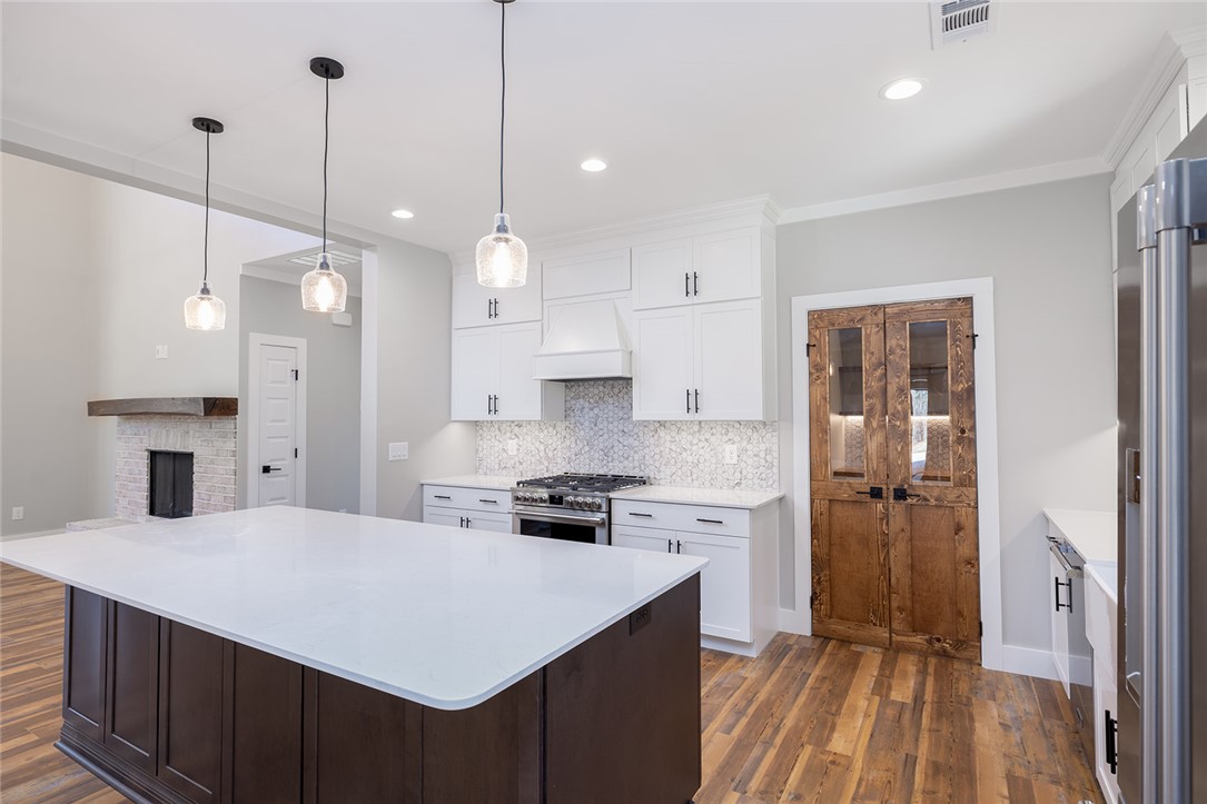 506 Timber Bay Lane