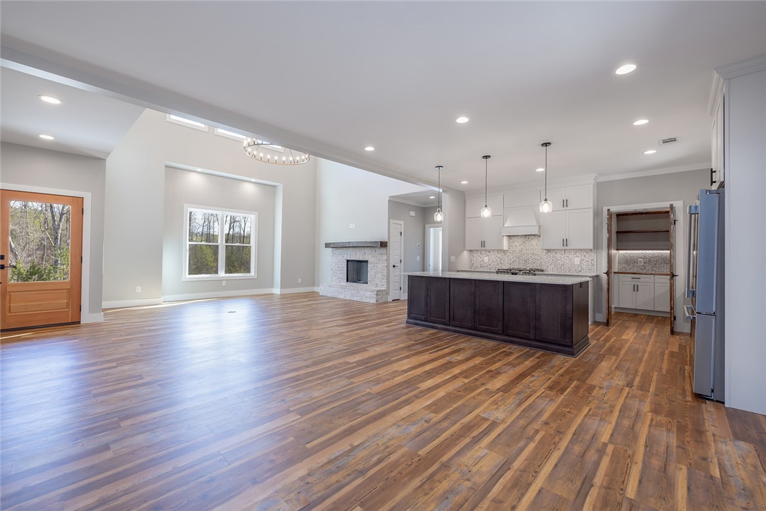 506 Timber Bay Lane