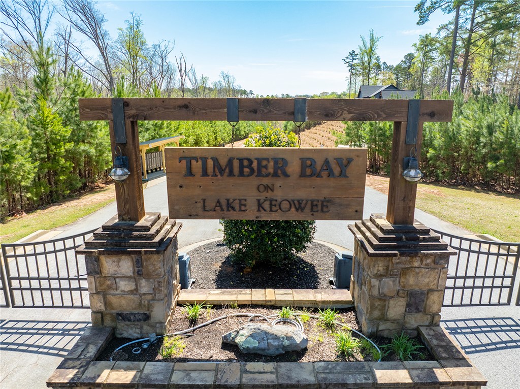 506 Timber Bay Lane