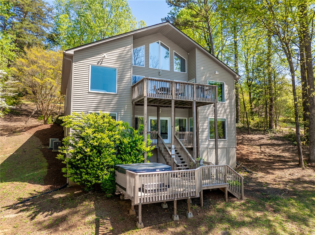 208 Shoreline Drive