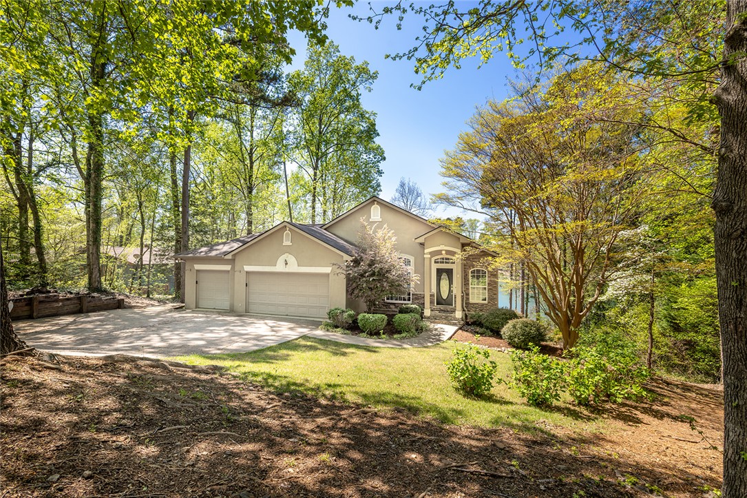 208 Shoreline Drive