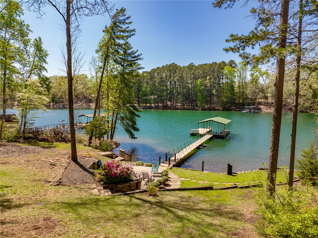 208 Shoreline Drive