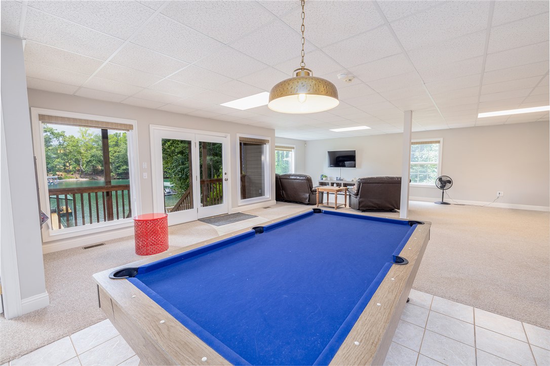 208 Shoreline Drive