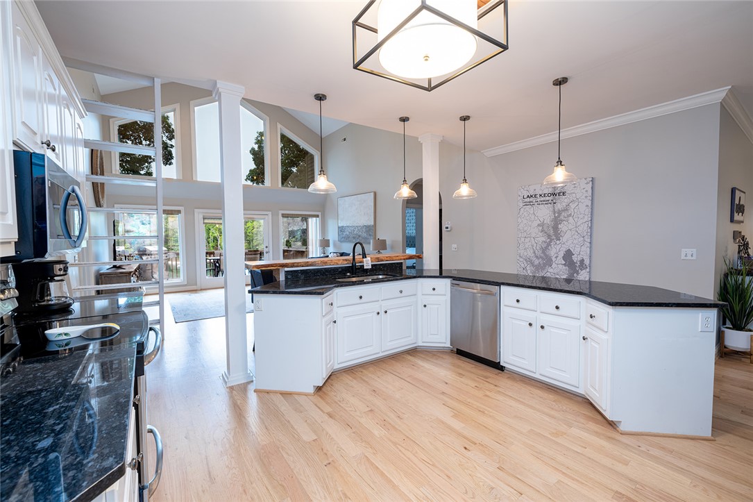 208 Shoreline Drive