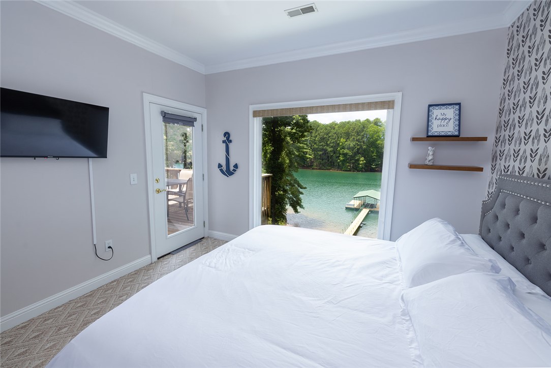 208 Shoreline Drive