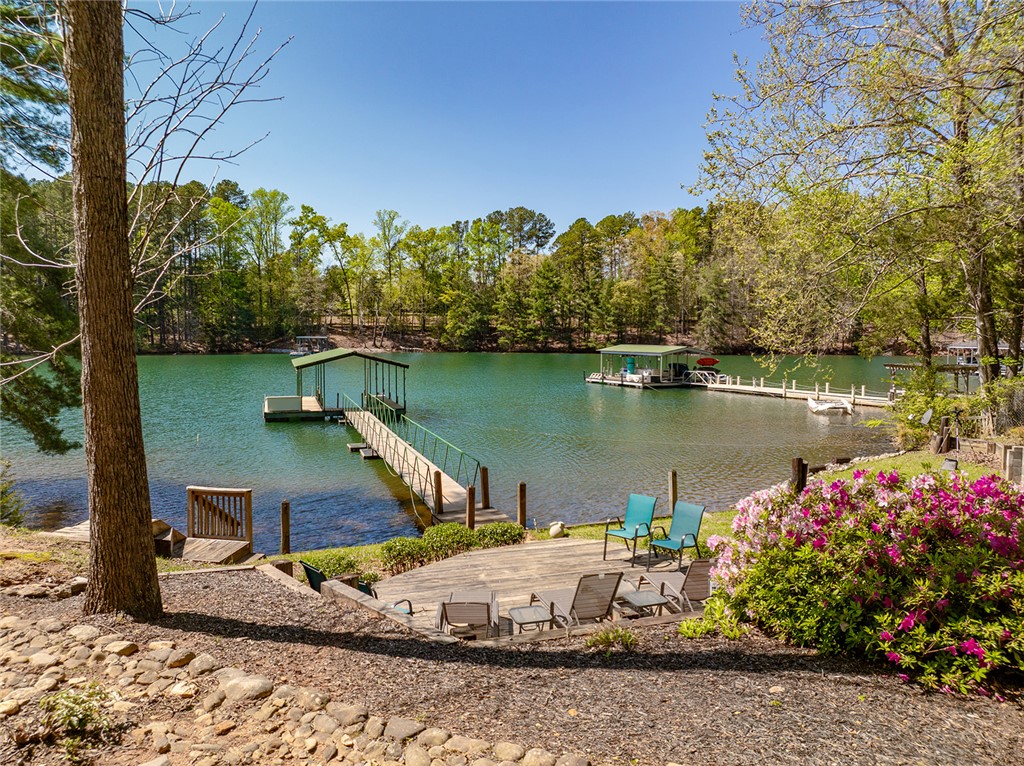 208 Shoreline Drive