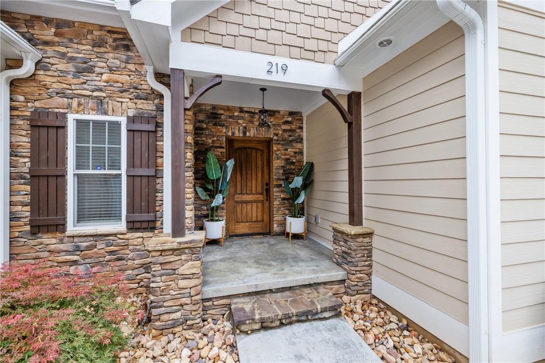 219 Talons Ridge Road