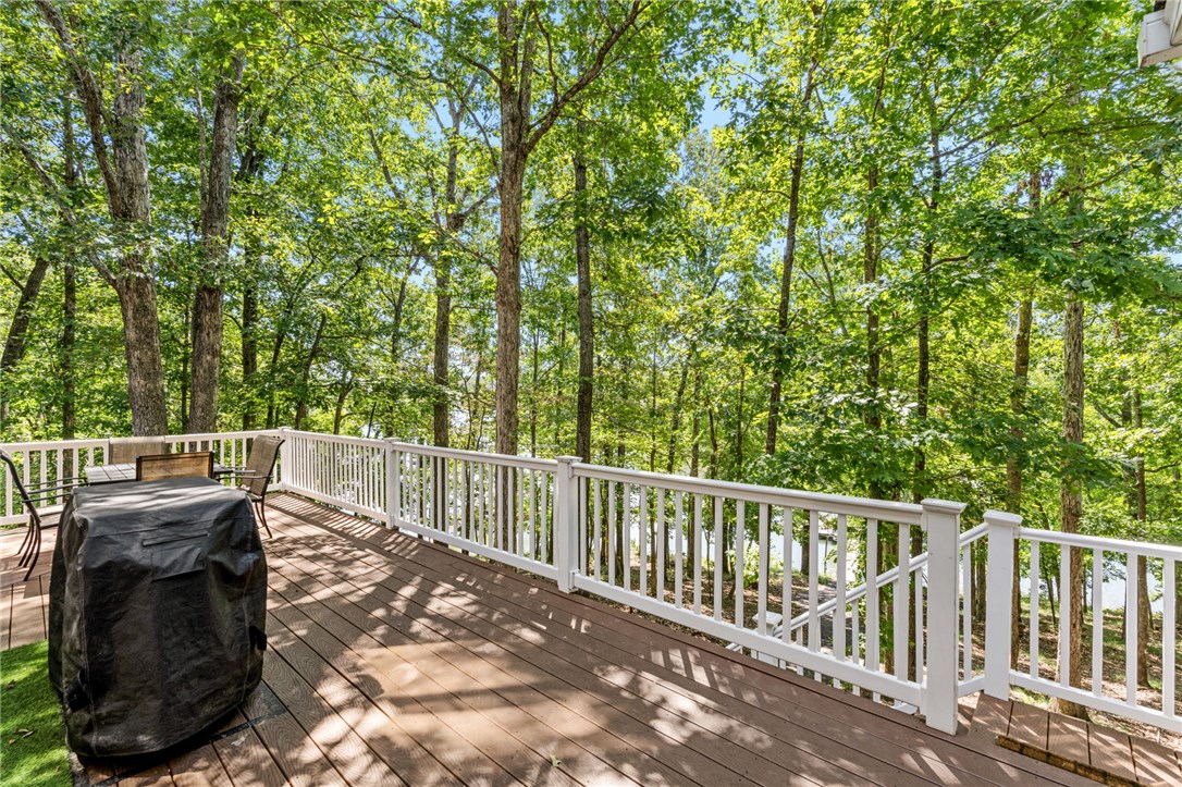 1011 Arrowhead Point Road