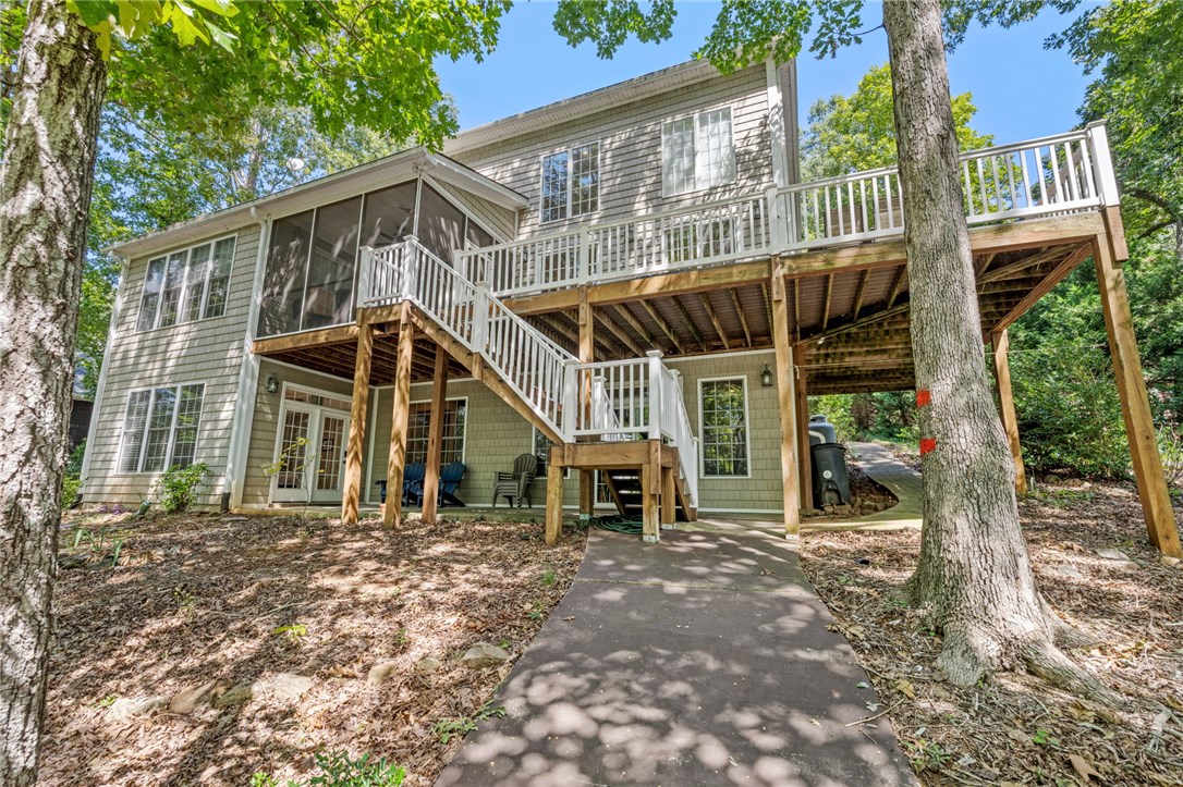 1011 Arrowhead Point Road