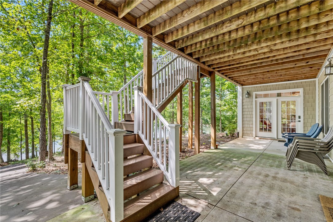 1011 Arrowhead Point Road