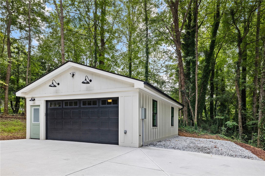 698 Pickett Post Road