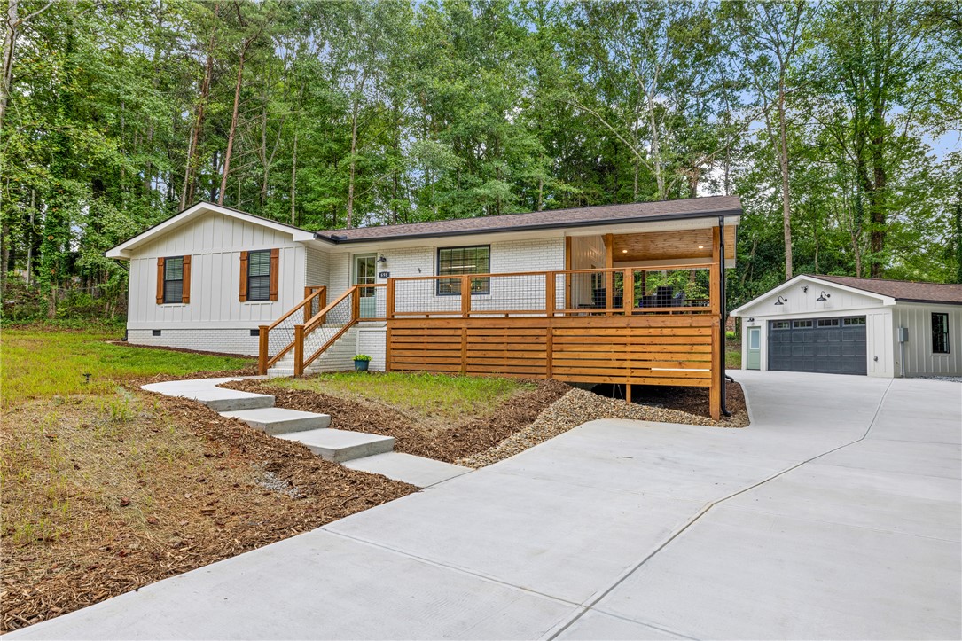 698 Pickett Post Road