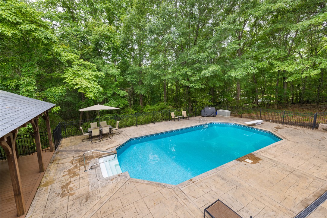 404 S Old Mill Road