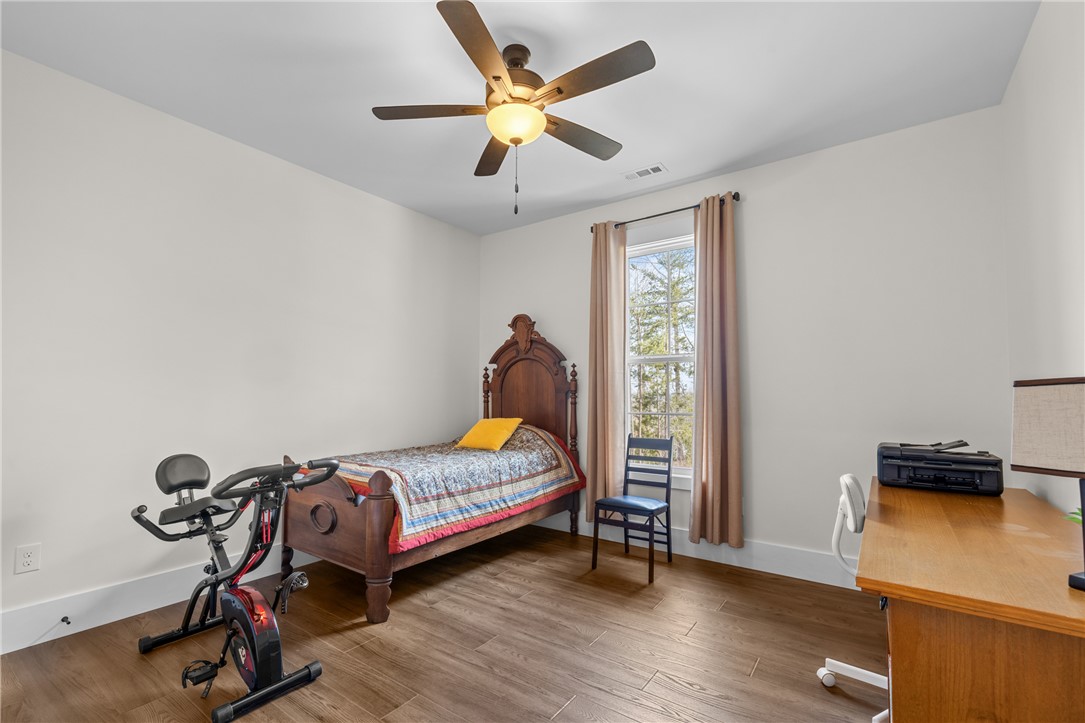 113 South Oak Pointe Drive