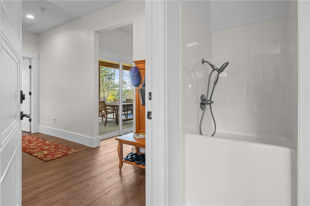 113 South Oak Pointe Drive