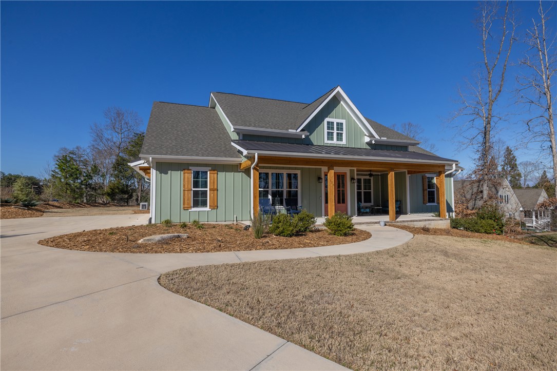 113 South Oak Pointe Drive