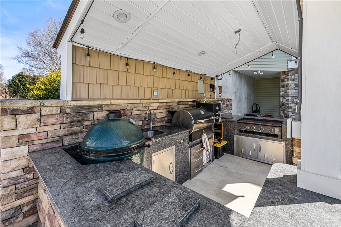 209 Crestridge Drive