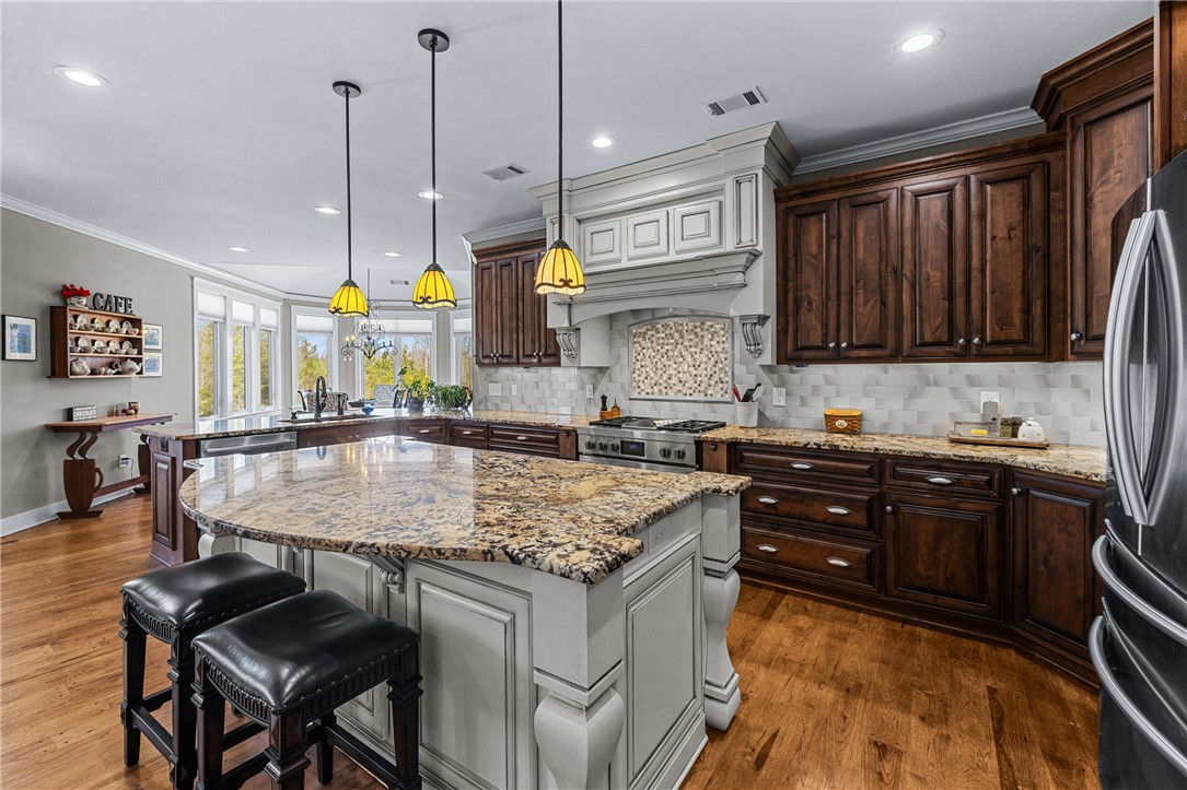 209 Crestridge Drive