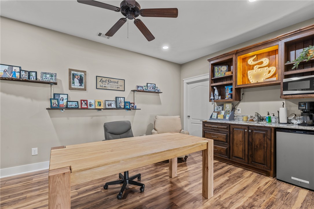 209 Crestridge Drive