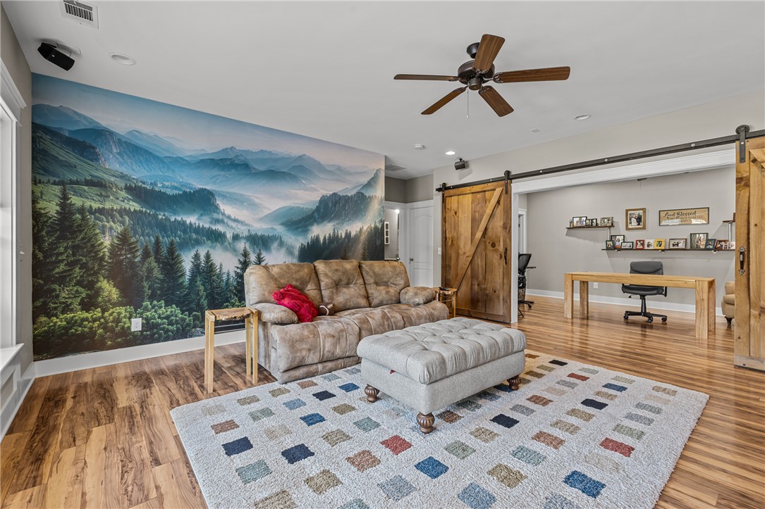 209 Crestridge Drive