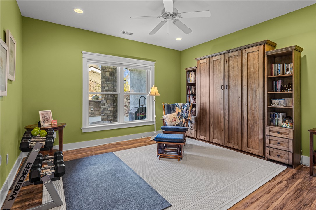 209 Crestridge Drive