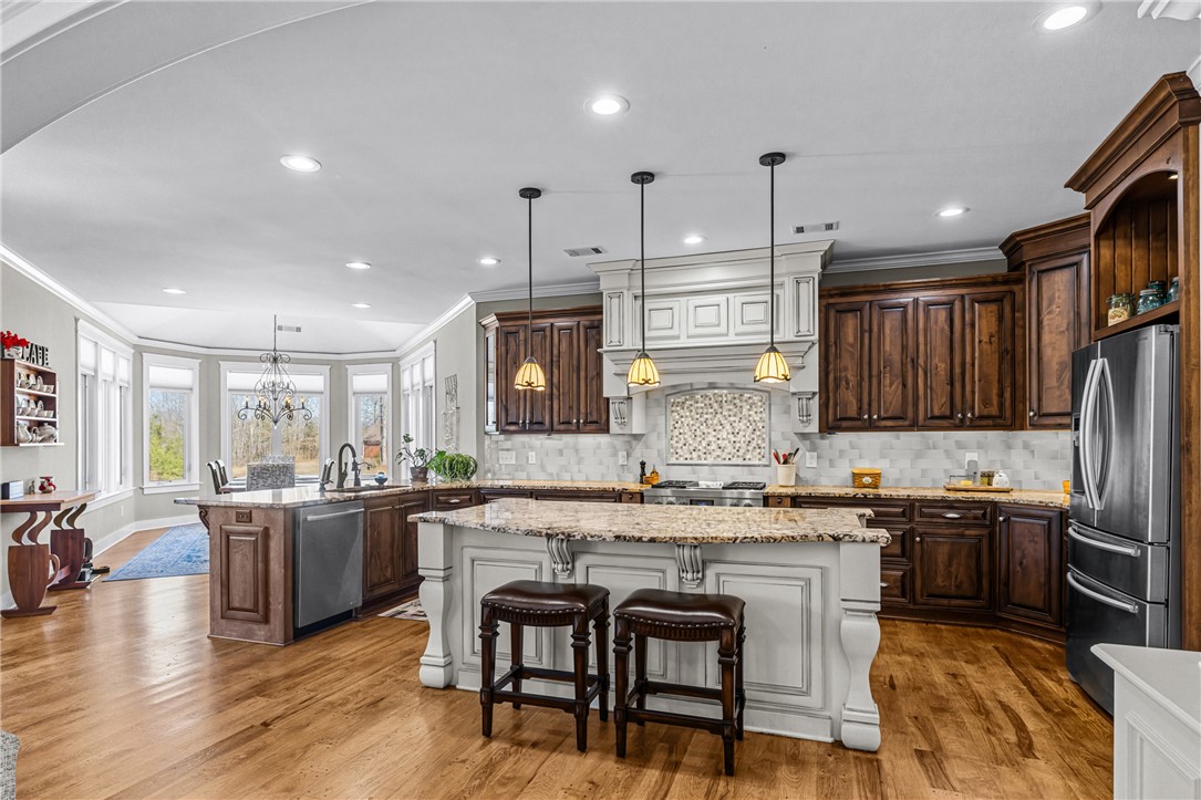 209 Crestridge Drive