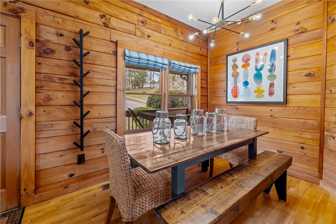 203 Little Lane