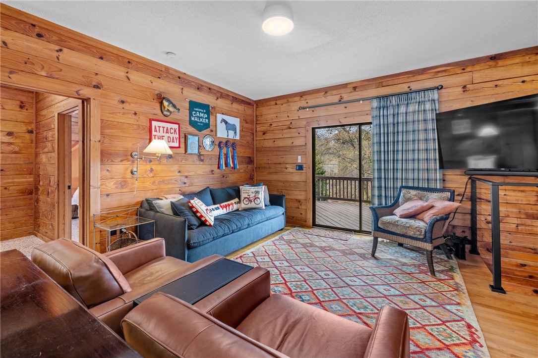 203 Little Lane