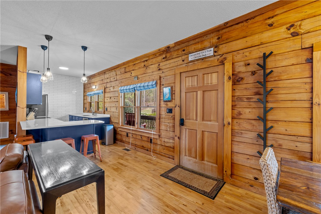 203 Little Lane