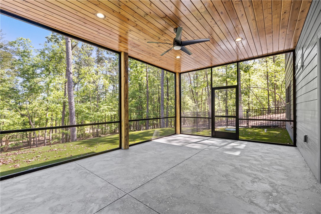 709 Keowee Bay Circle