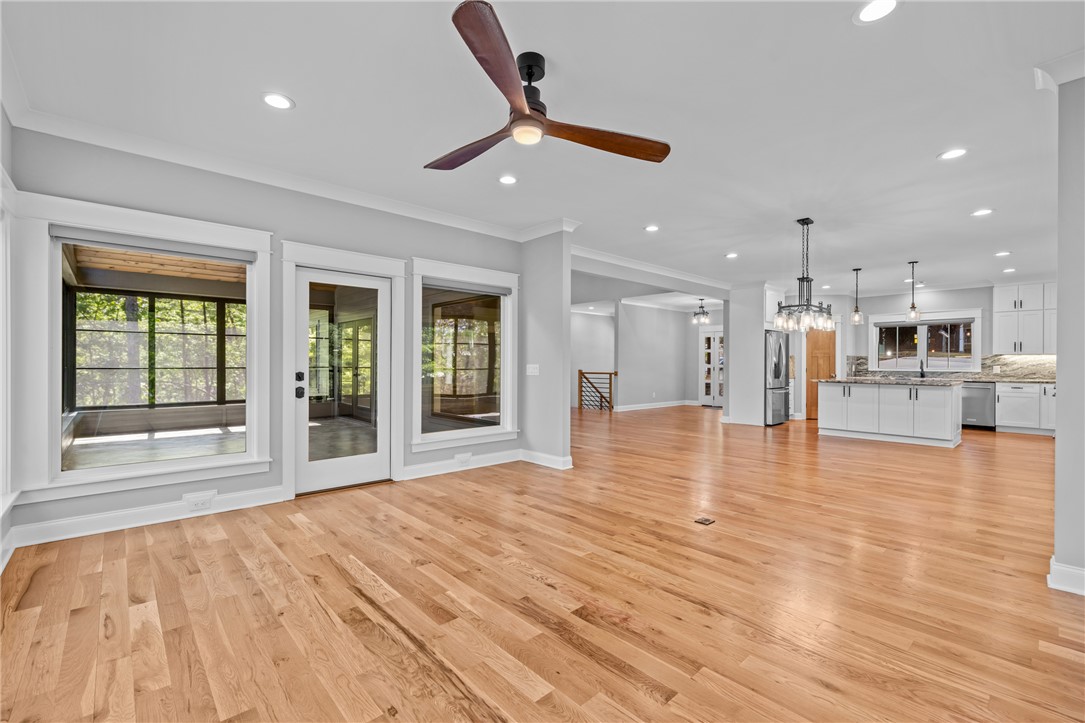 709 Keowee Bay Circle