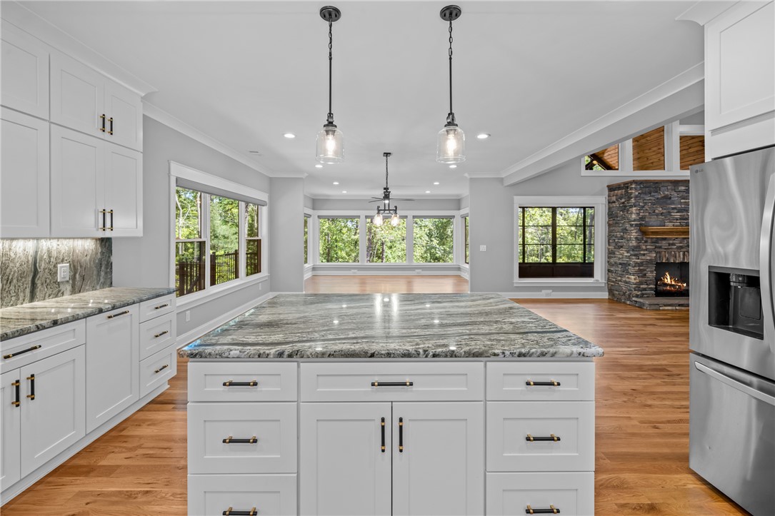 709 Keowee Bay Circle