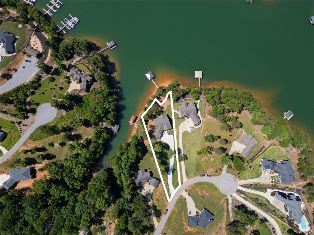 713 Bay Harbor Lane
