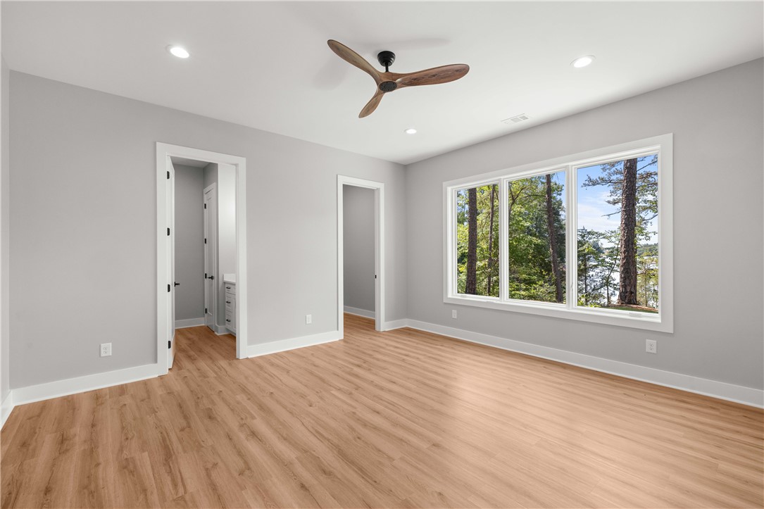 713 Bay Harbor Lane