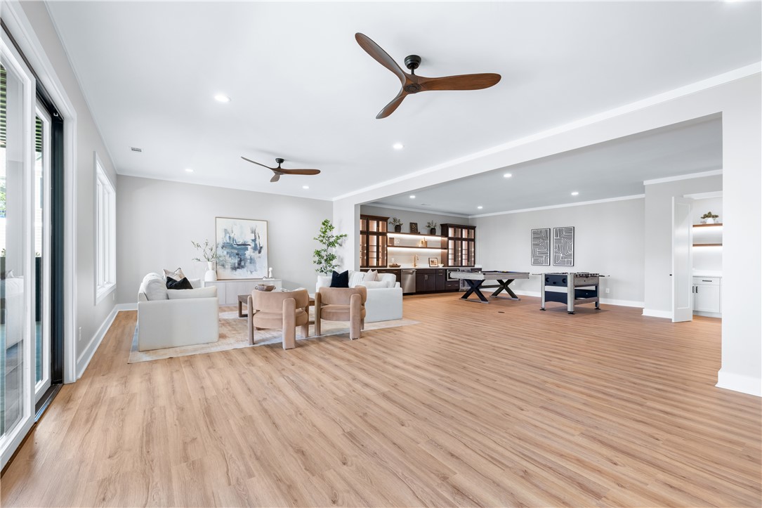 713 Bay Harbor Lane