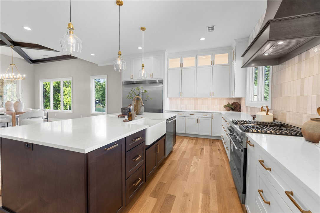 713 Bay Harbor Lane