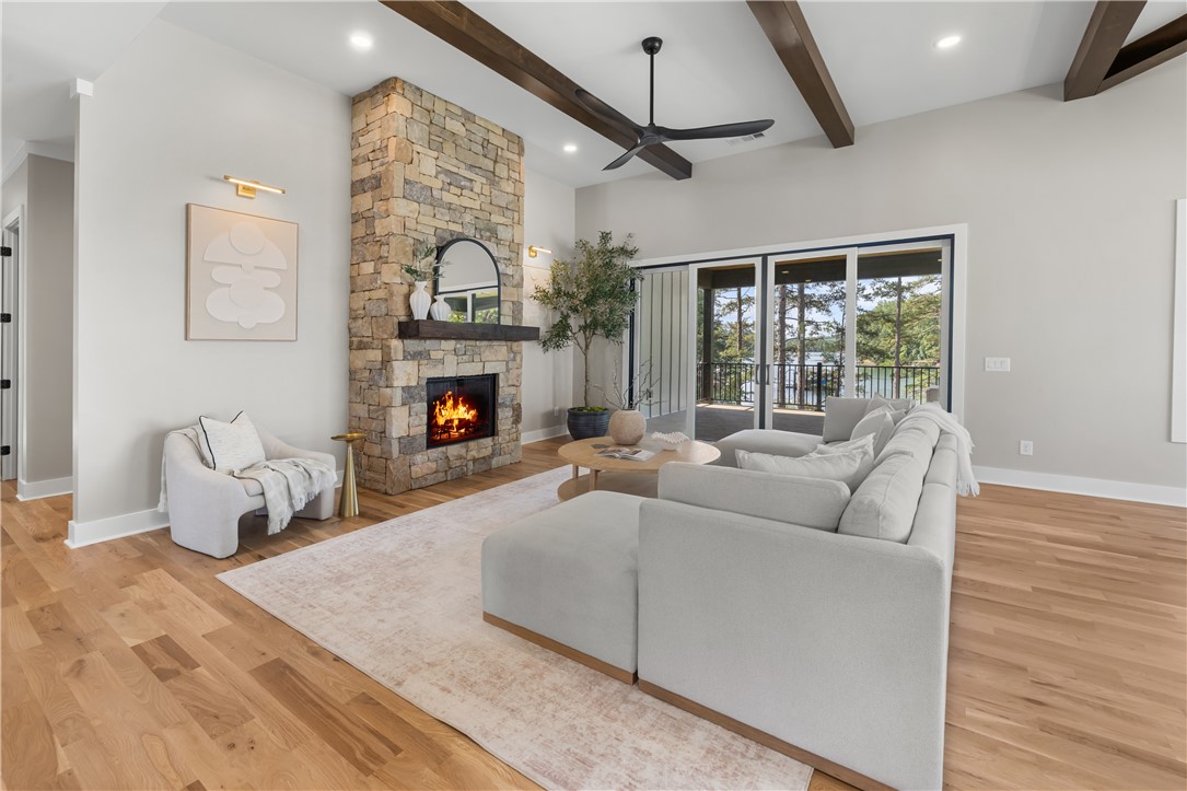 713 Bay Harbor Lane