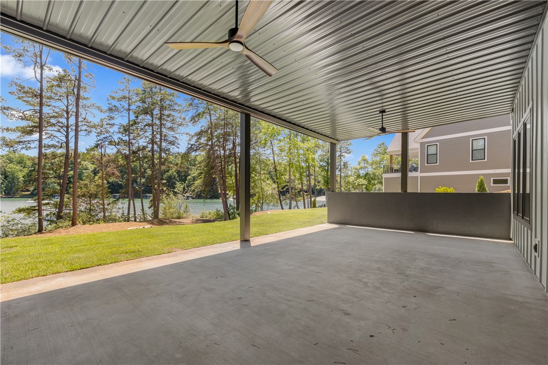 713 Bay Harbor Lane