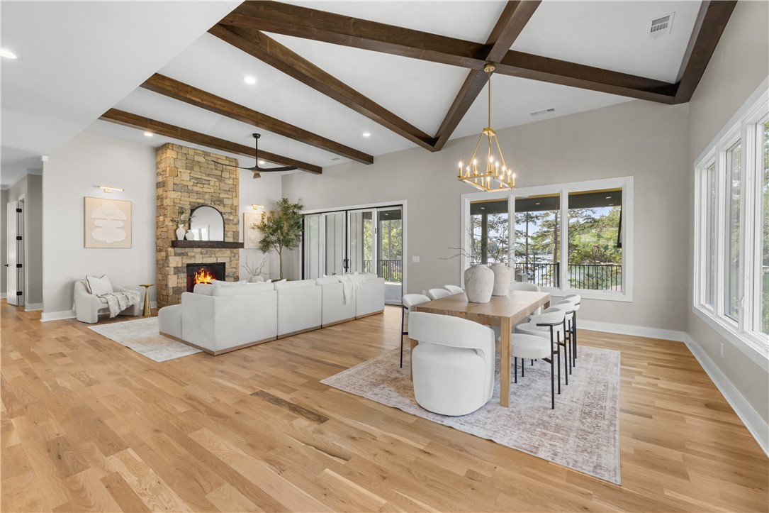 713 Bay Harbor Lane