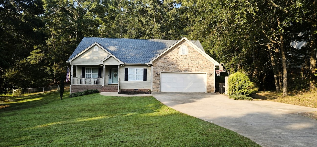 108 Wild Oak Run