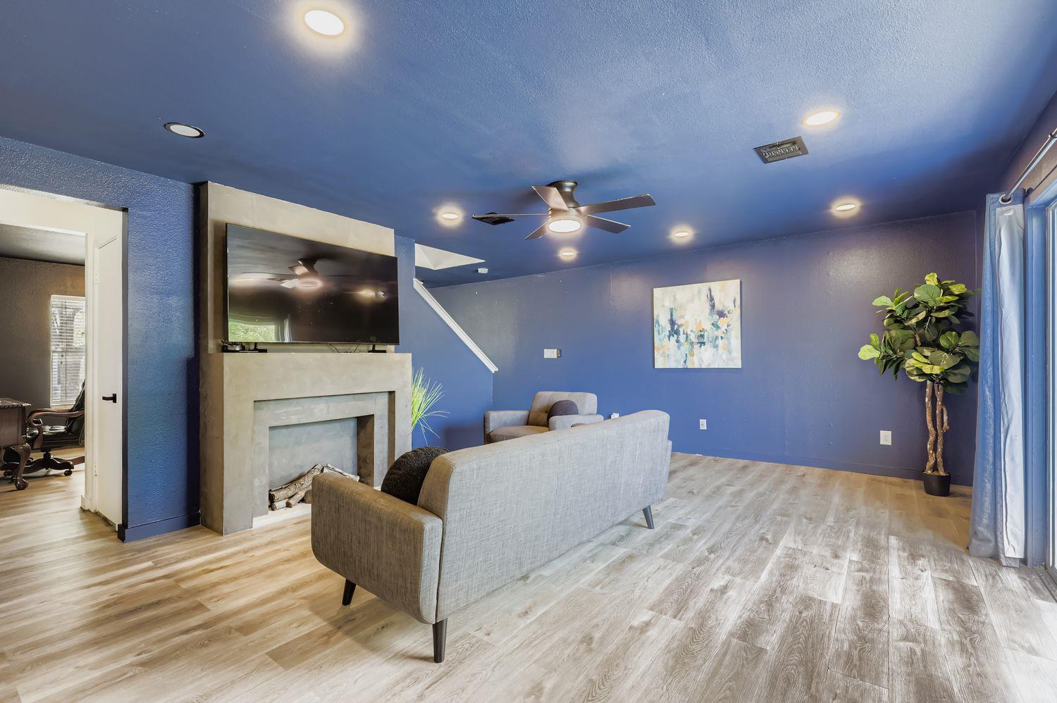 1202 Hughmont DR, Pflugerville