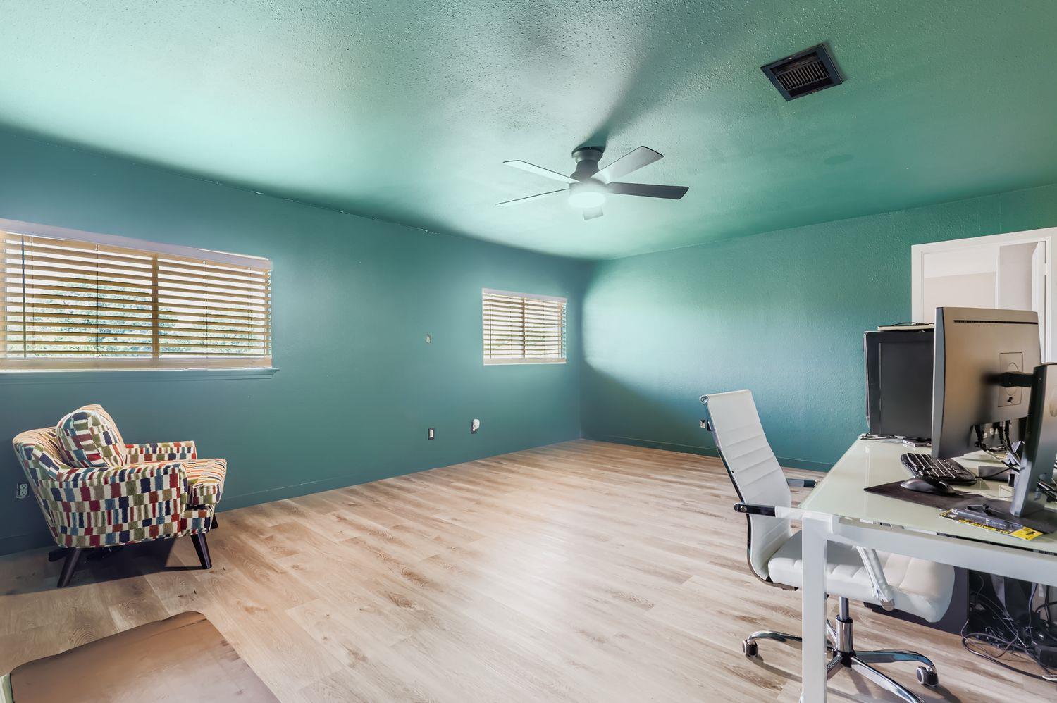 1202 Hughmont DR, Pflugerville