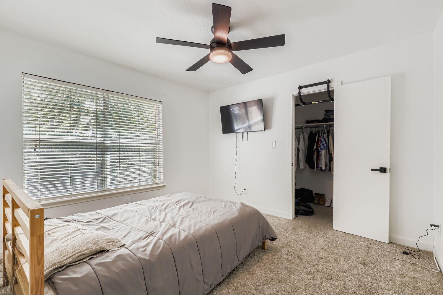 1202 Hughmont DR, Pflugerville