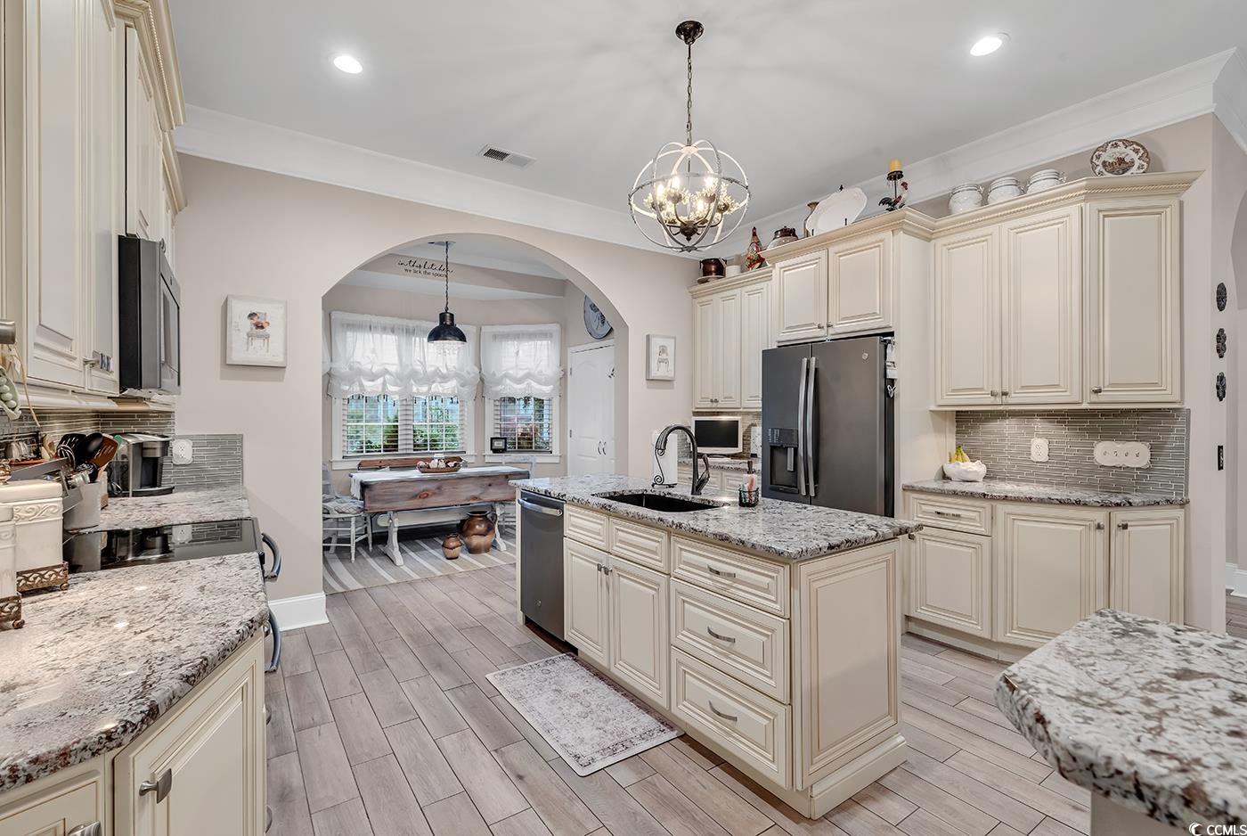 2504 Ellerbe Circle