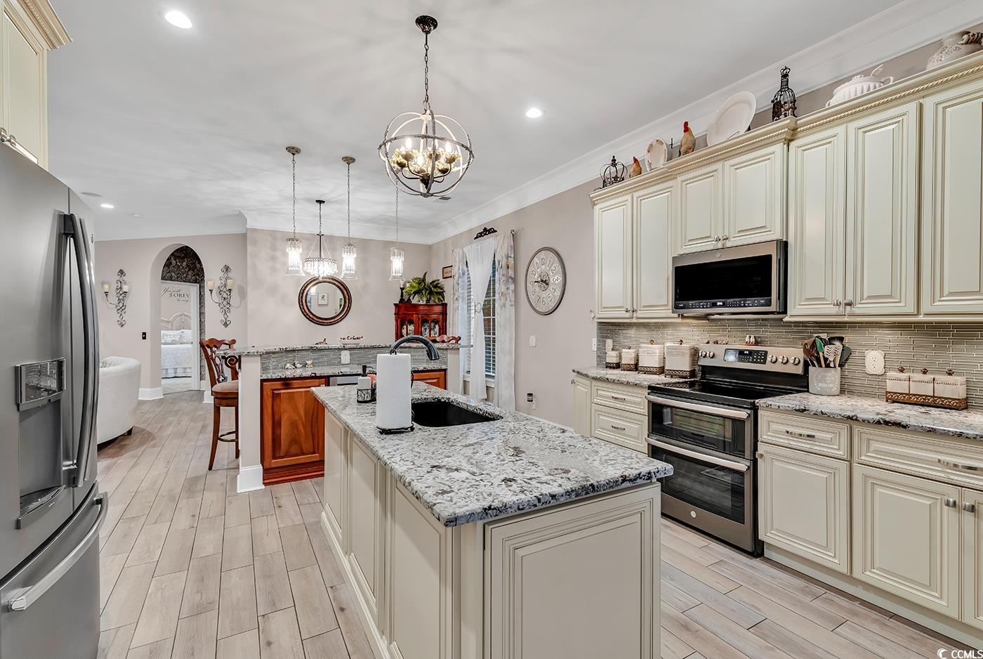 2504 Ellerbe Circle