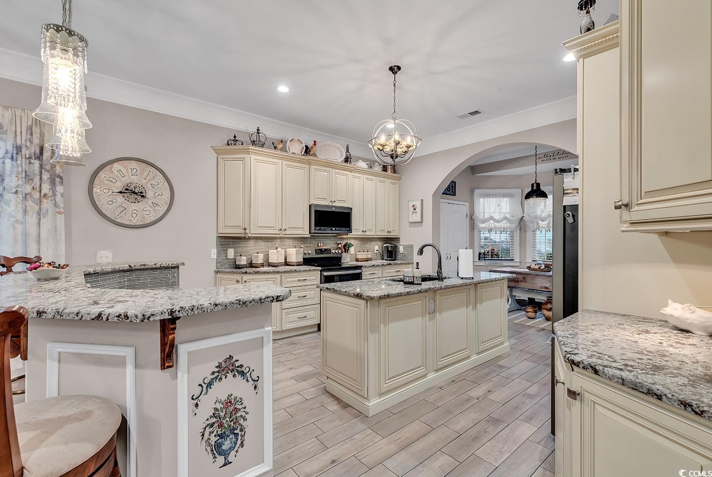 2504 Ellerbe Circle