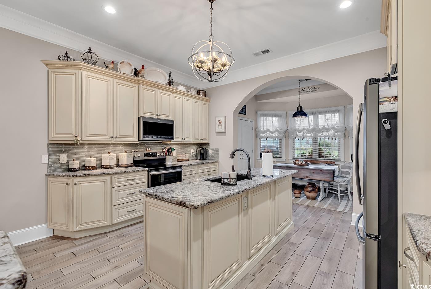 2504 Ellerbe Circle