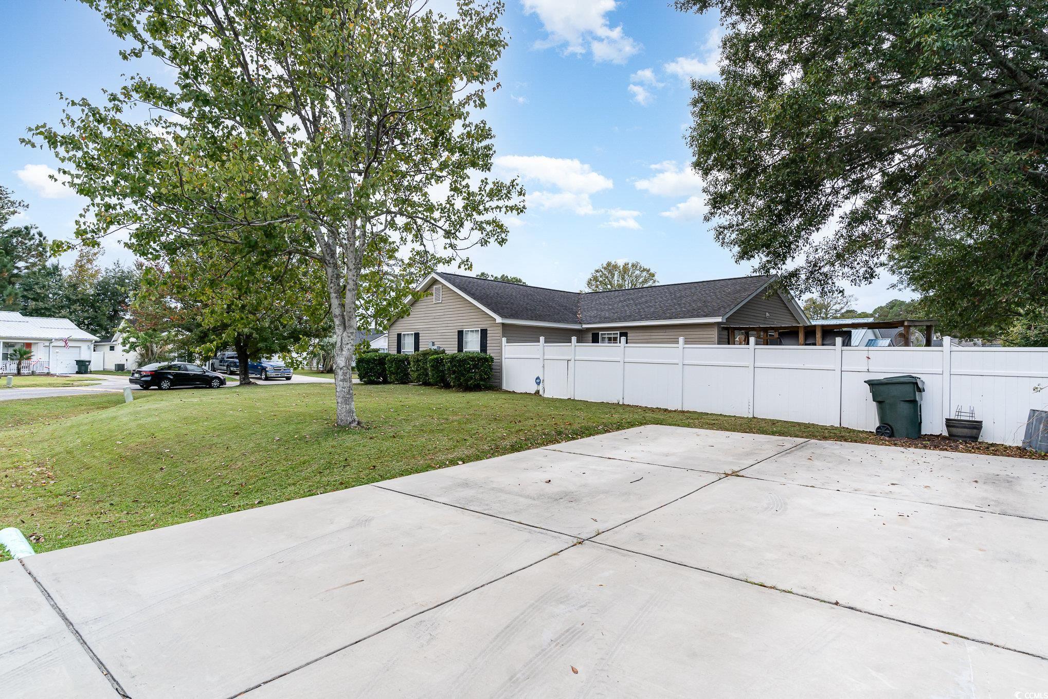 9509 Leeds Circle